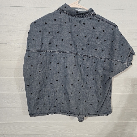 Madewell Denim Short-Sleeve Tie-Front Shirt in Heart Print Size XS - Picture 3 of 5